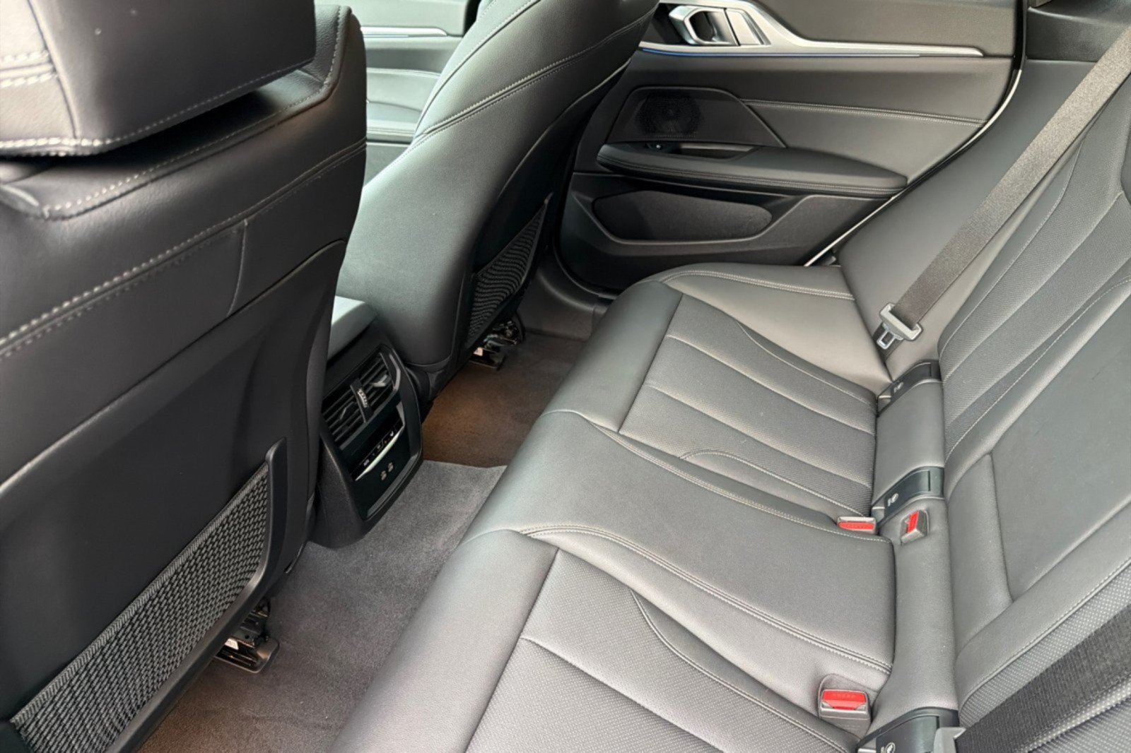 Used 2024 BMW i4 eDrive35 w/ M Sport Package RWD image 11