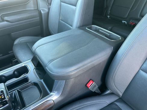 Used 2024 GMC Sierra 1500 SLT w/ SLT Premium Plus Package image 21