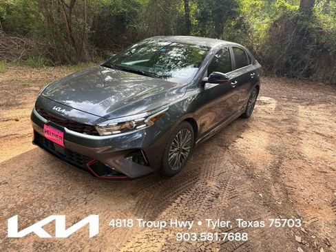 Used 2023 Kia Forte GT-Line w/ GT-Line Technology Package FWD image 3