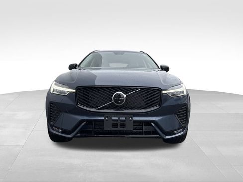 New 2026 Volvo XC60 B5 Ultra w/ Climate Package image 8