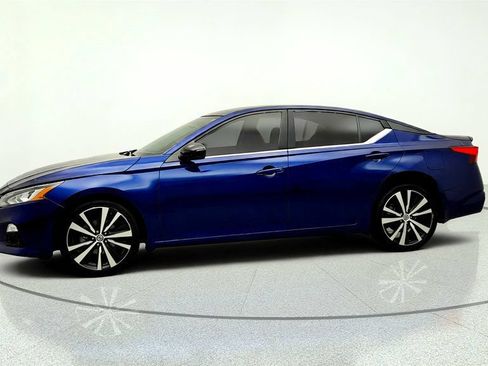 Used 2020 Nissan Altima 2.5 SR FWD image 8