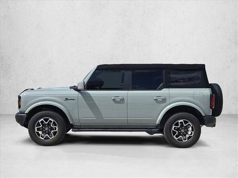 Used 2024 Ford Bronco Outer Banks AWD/4WD image 8