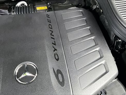 New 2026 Mercedes-Benz GLS 450 4MATIC image 16