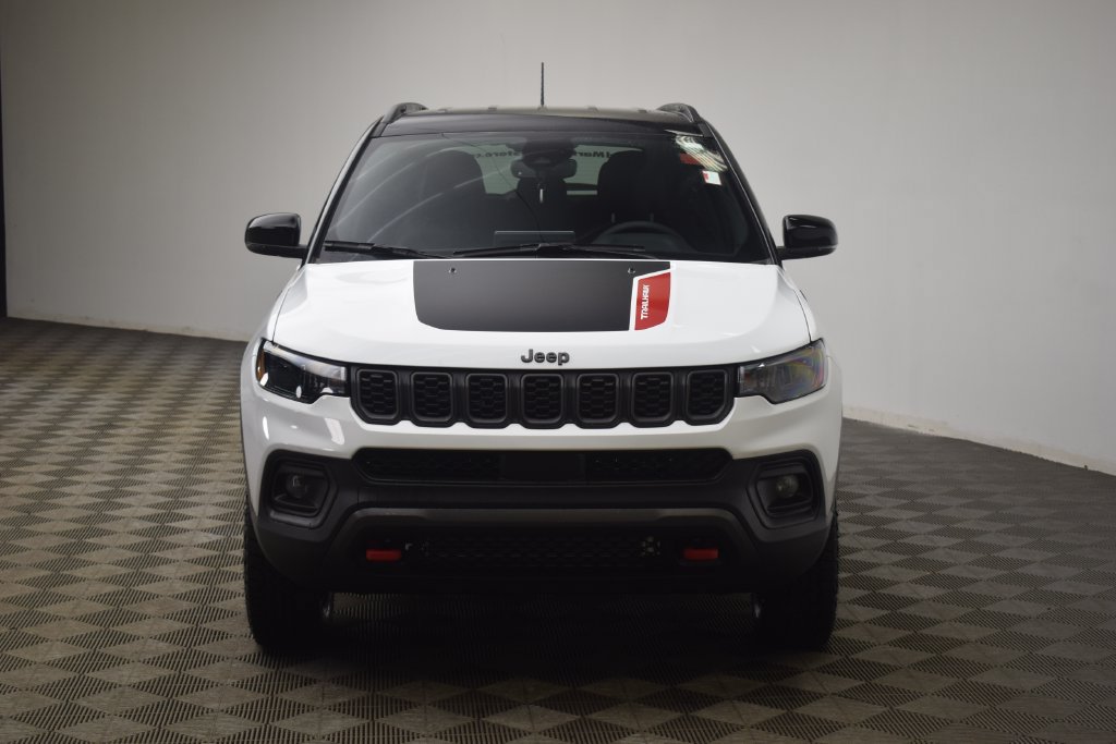 New 2026 Jeep Compass Trailhawk AWD/4WD image 2