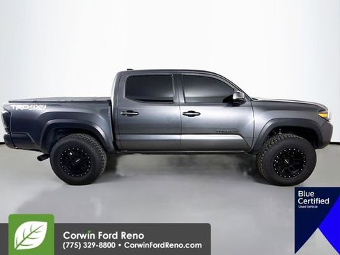 Used 2022 Toyota Tacoma TRD Off-Road w/ TRD Premium Off Road Package AWD/4WD image 11