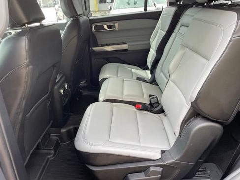 Certified 2021 Ford Explorer XLT w/ Equipment Group 202A AWD/4WD image 43
