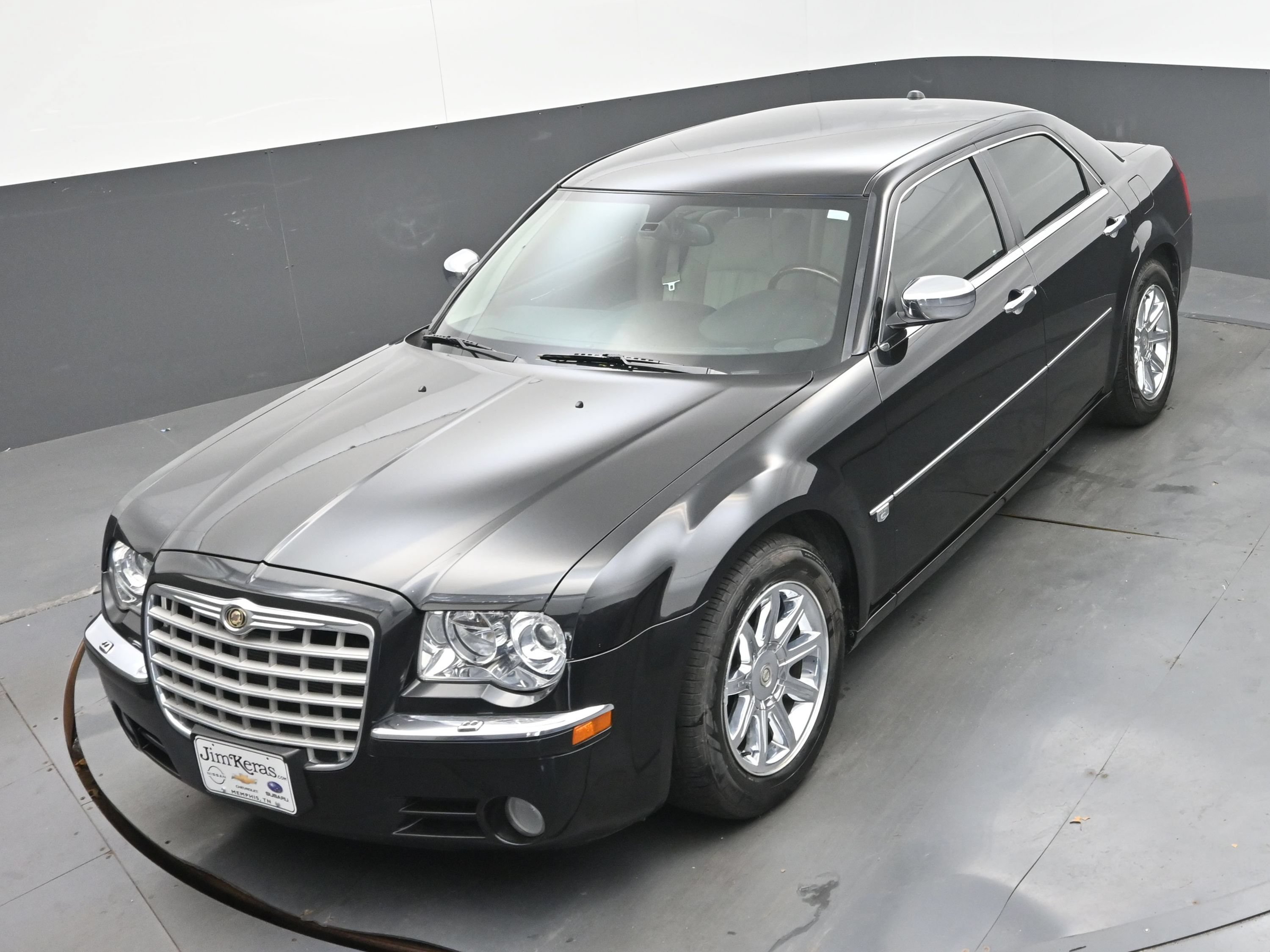 Used 2005 Chrysler 300 C w/ Navigation & Sound Group II RWD image 33
