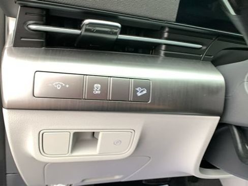 Used 2026 Hyundai Kona SEL Sport AWD/4WD image 11