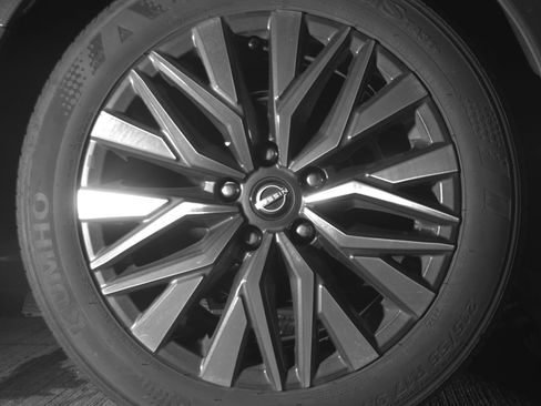 Used 2025 Nissan Altima 2.5 SV image 15