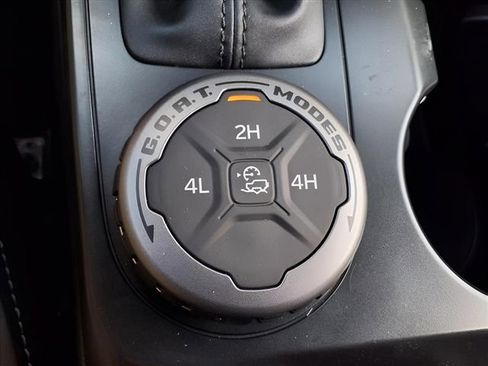 New 2025 Ford Bronco Outer Banks image 15