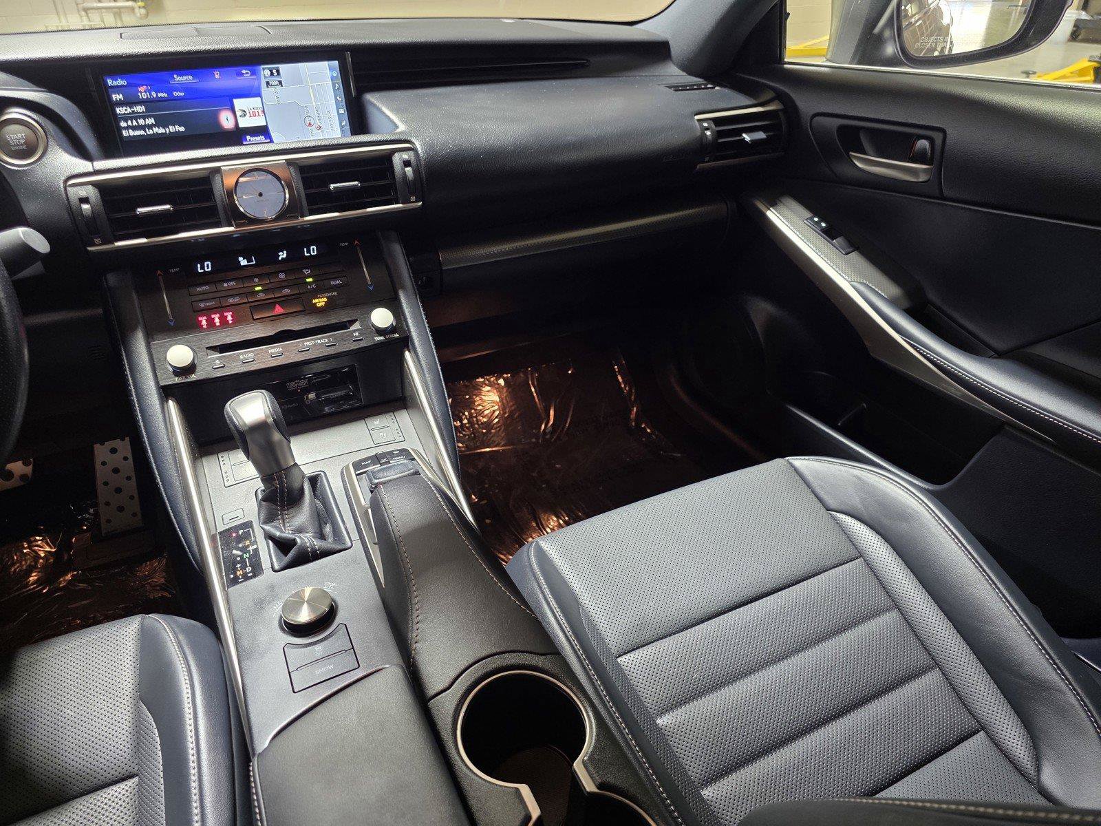 Used 2017 Lexus IS 350 F Sport w/ F Sport Package RWD image 17