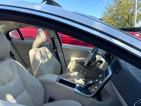 Used 2016 Volvo S60 T5 Premier AWD/4WD image 6
