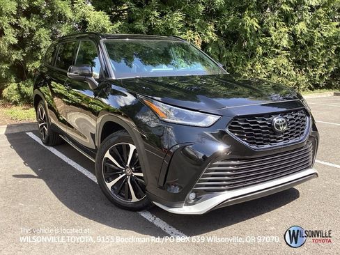 Used 2022 Toyota Highlander XSE AWD/4WD image 1