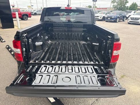 Used 2025 Ford Maverick XLT FWD image 11