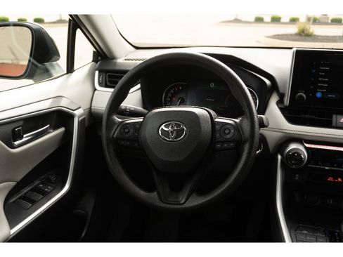 Used 2025 Toyota RAV4 XLE w/ Convenience Package FWD image 21