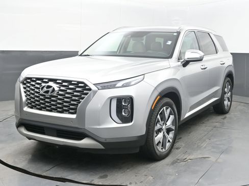 Used 2021 Hyundai Palisade SEL w/ Premium Package FWD image 4