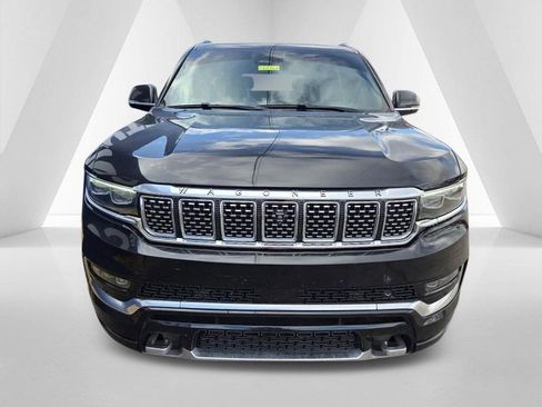 Used 2022 Jeep Grand Wagoneer Series III w/ Rear Seat Video Group 1 image 2