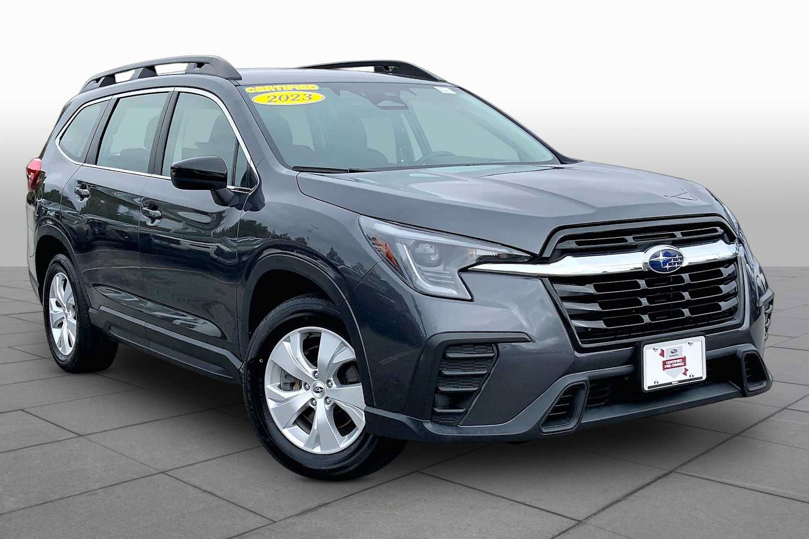 Used 2023 Subaru Ascent 8-Passenger AWD/4WD image 3