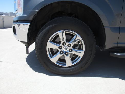 Used 2019 Ford F150 XLT w/ Equipment Group 302A Luxury AWD/4WD image 4