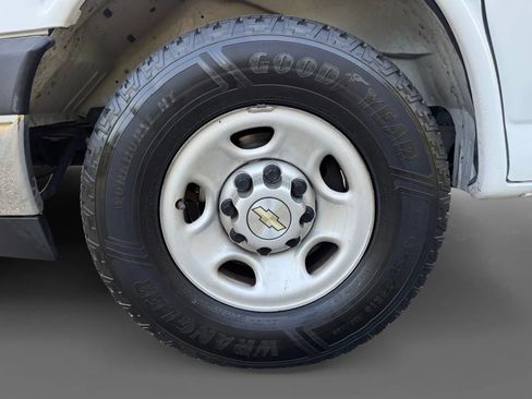 Used 2020 Chevrolet Express 2500 w/ Driver Convenience Package RWD image 20