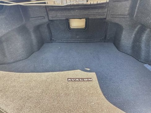 Used 2017 Toyota Avalon XLE Premium w/ Carpet Mat Package FWD image 26