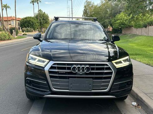 Used 2018 Audi Q5 Prestige w/ Prestige Package AWD/4WD image 3