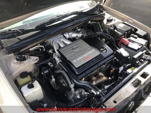 Used 2001 Toyota Avalon XLS image 23