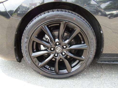 Used 2019 MAZDA MAZDA3 AWD Hatchback w/ Premium Pkg image 13