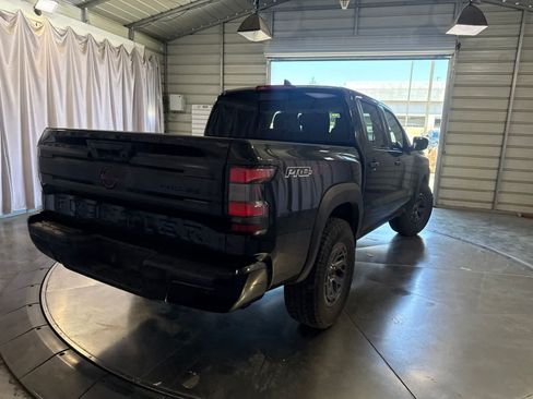Used 2026 Nissan Frontier PRO-4X AWD/4WD image 5