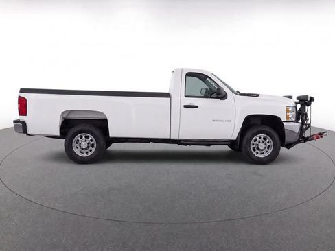 Used 2010 Chevrolet Silverado 2500 W/T w/ Snow Plow Prep Package AWD/4WD image 8