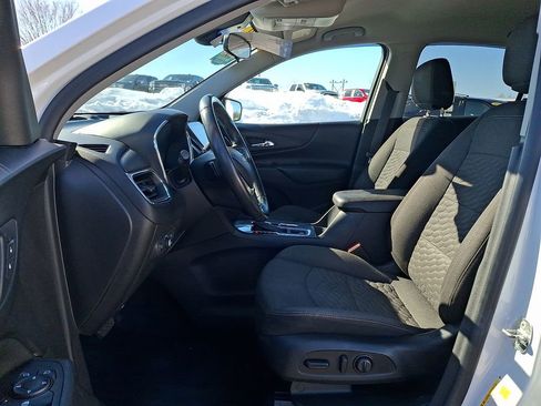 Used 2020 Chevrolet Equinox LT image 16