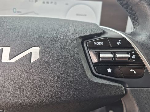 Used 2024 Kia EV6 Light AWD/4WD image 20