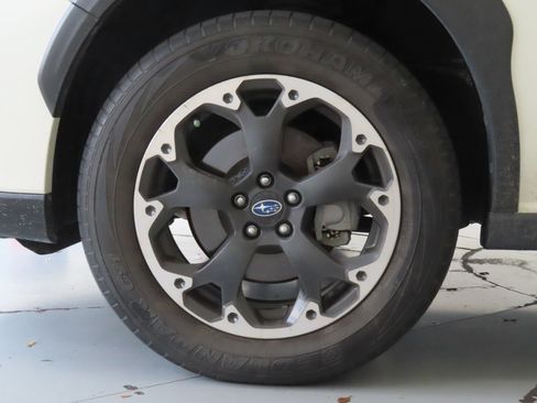 Used 2021 Subaru Crosstrek 2.0i AWD/4WD image 25