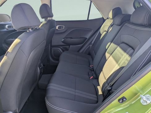 Certified 2024 Hyundai Venue SEL image 12