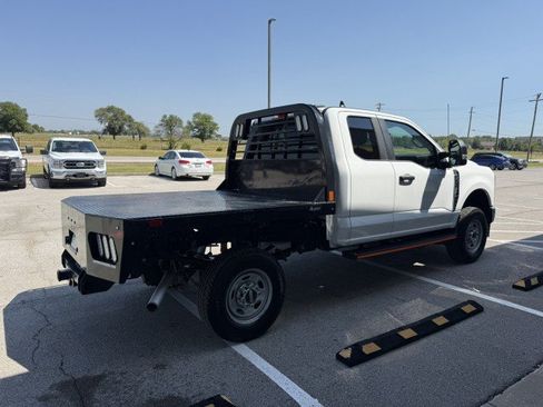 Used 2024 Ford F250 XL w/ Snow Plow/Camper Package AWD/4WD image 2