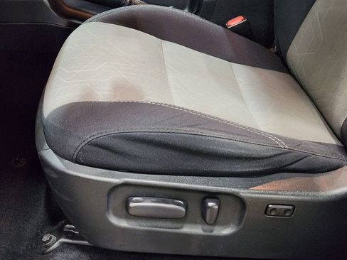 Used 2021 Toyota Tacoma TRD Sport w/ Technology Package image 45