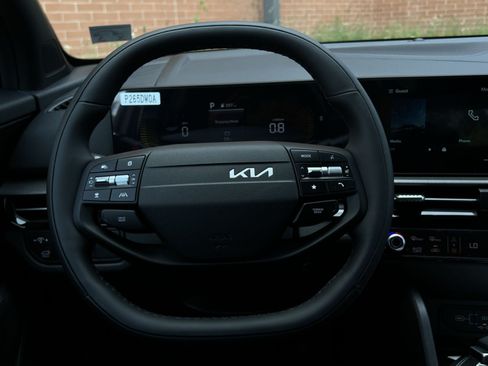 New 2026 Kia Sportage X-Line w/ X-Line Premium Package AWD/4WD image 39