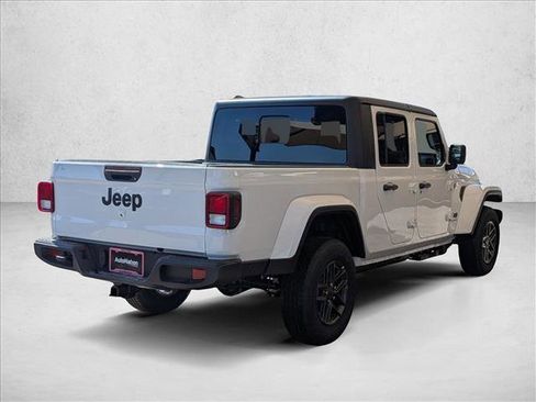 New 2026 Jeep Gladiator Sport image 2