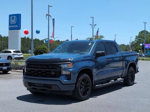 Used 2024 Chevrolet Silverado 1500 Custom w/ Turbomax Blackout Package RWD image 9