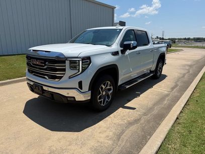 New 2026 GMC Sierra 1500 SLT w/ SLT Premium Plus Package