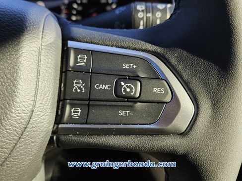 Used 2024 Jeep Compass Limited image 20