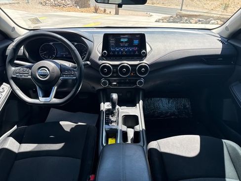 Used 2022 Nissan Sentra SV FWD image 12