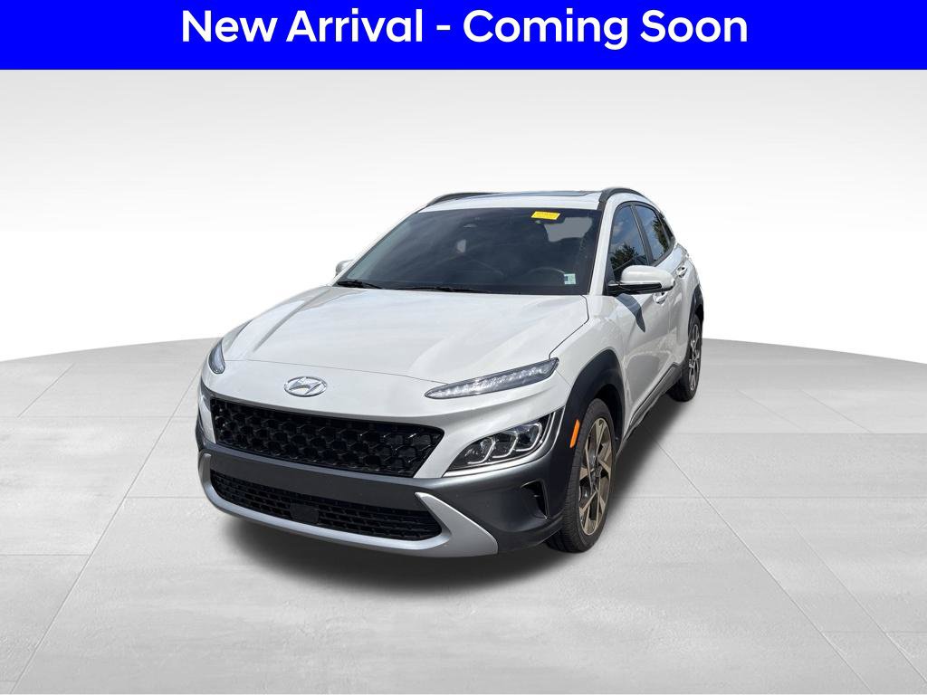 Used 2023 Hyundai Kona Limited w/ Cargo Package FWD image 2