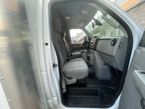 New 2024 Ford E-450 and Econoline 450 Super Duty w/ Driver's Safety Package image 28