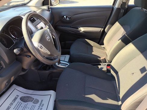 Used 2019 Nissan Versa SV image 11