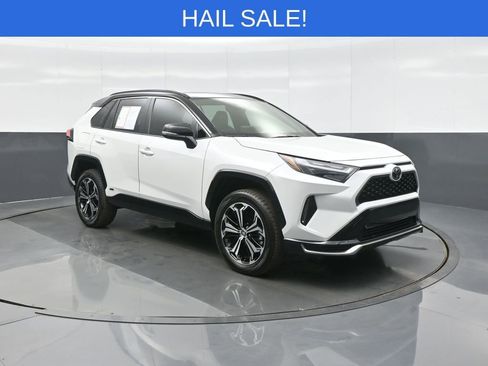 Used 2025 Toyota RAV4 XSE w/ Weather Package image 1