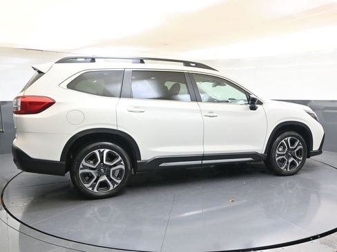 New 2025 Subaru Ascent Limited image 6