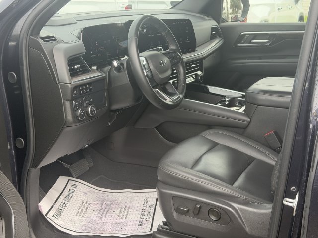 Used 2025 Chevrolet Tahoe Z71 AWD/4WD image 13