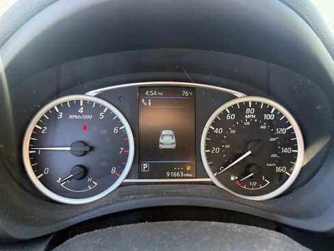 Used 2019 Nissan Sentra SV w/ Special Edition Package FWD image 15
