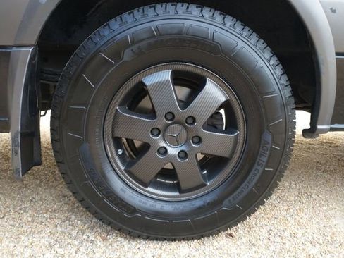 Used 2014 Mercedes-Benz Sprinter 2500 image 24